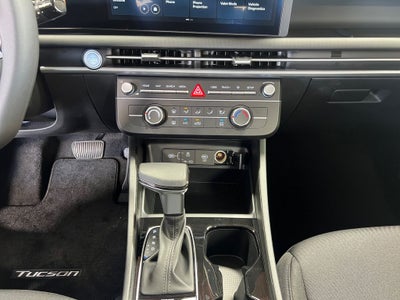 2026 Hyundai TUCSON SE FWD