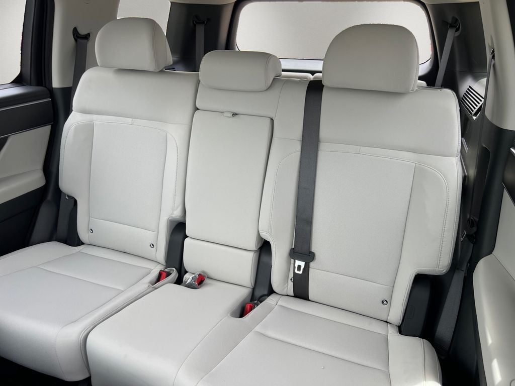 2026 Hyundai SANTA FE SE FWD