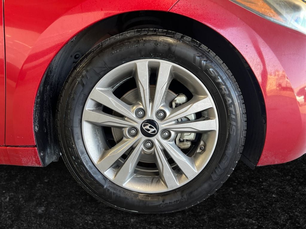 2017 Hyundai ELANTRA SE