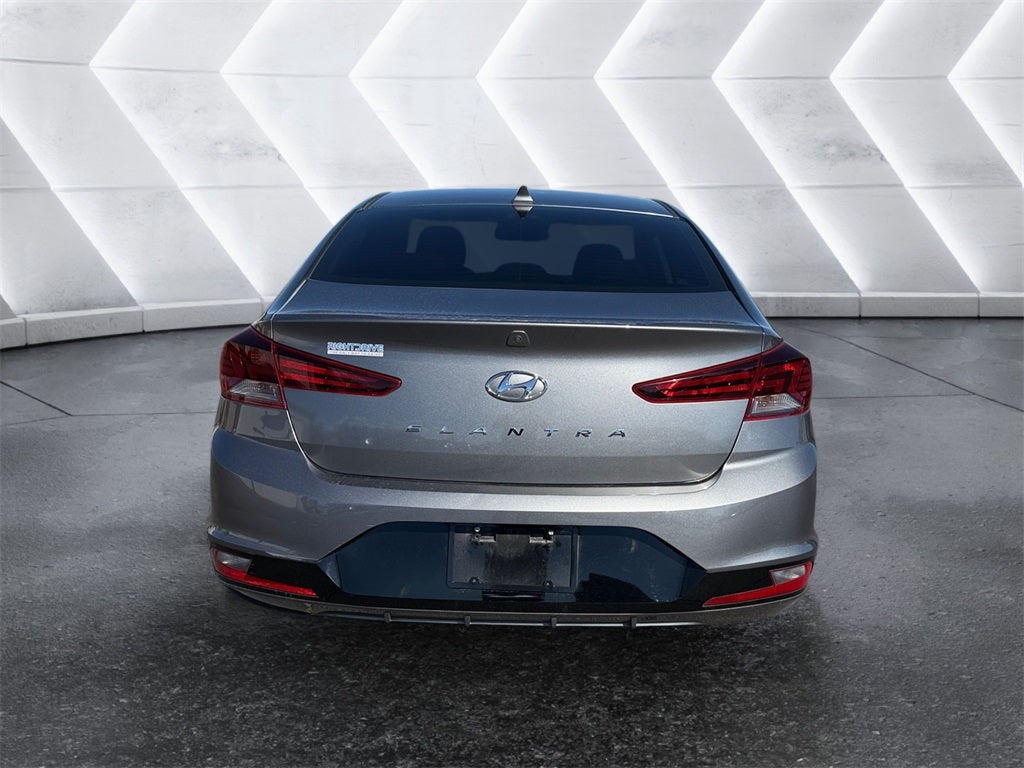 2019 Hyundai ELANTRA SEL