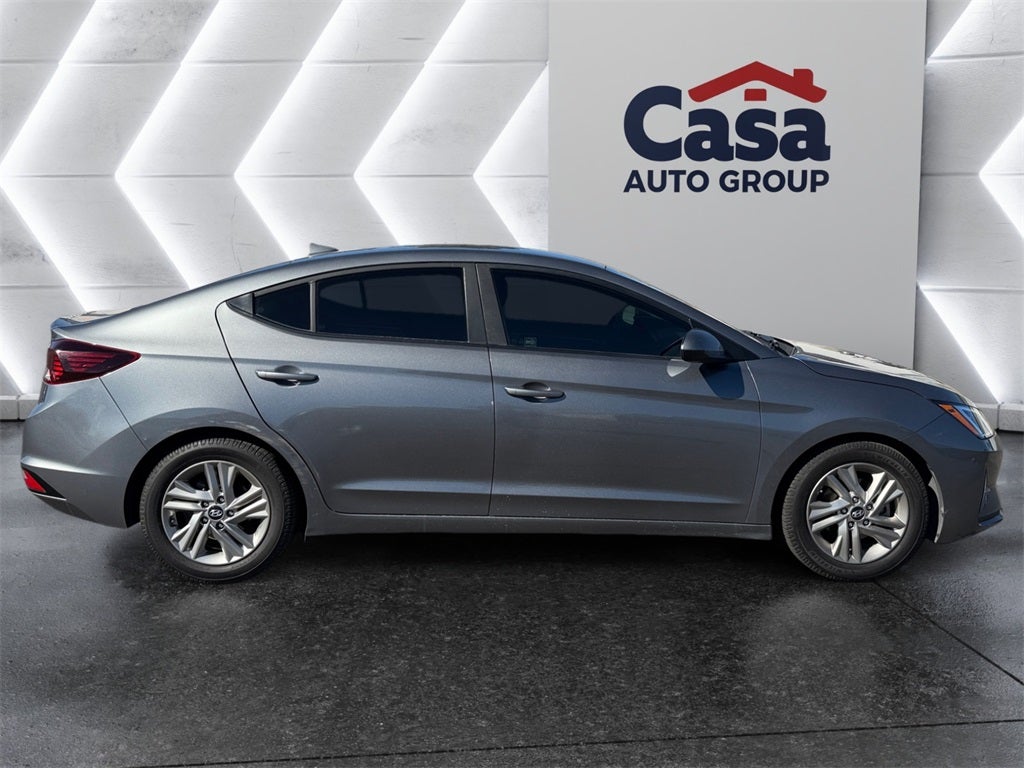 2019 Hyundai ELANTRA SEL