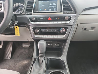 2019 Hyundai SONATA SE