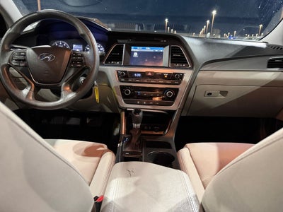 2016 Hyundai SONATA SE