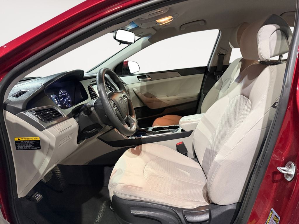 2016 Hyundai SONATA SE