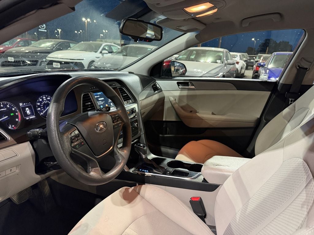 2016 Hyundai SONATA SE