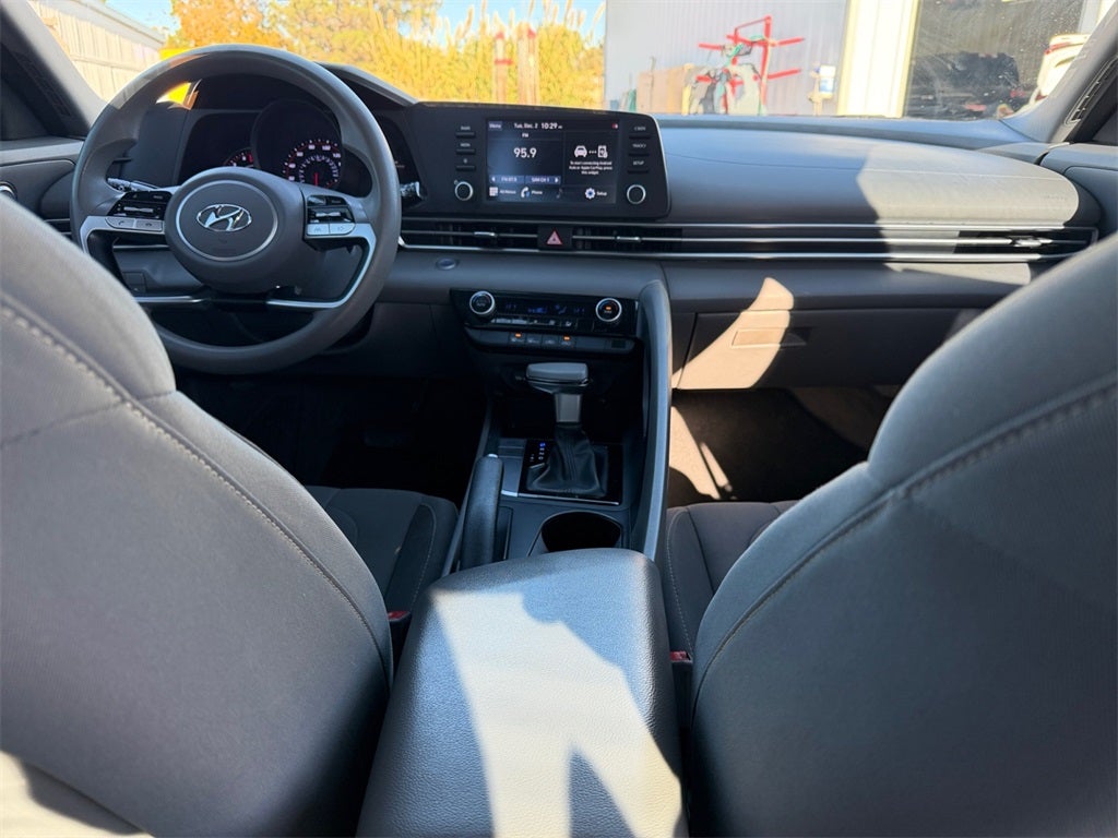 2021 Hyundai ELANTRA SEL