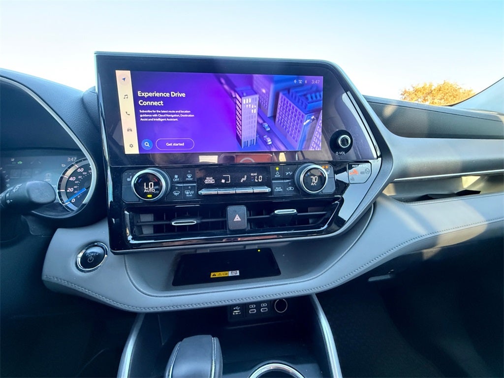 2023 Toyota Highlander Hybrid XLE