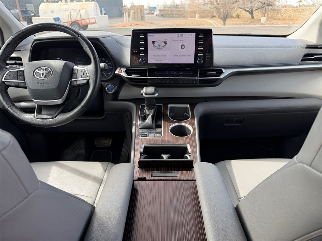 2021 Toyota Sienna XLE 7 Passenger