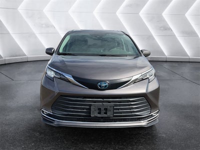 2021 Toyota Sienna XLE 7 Passenger