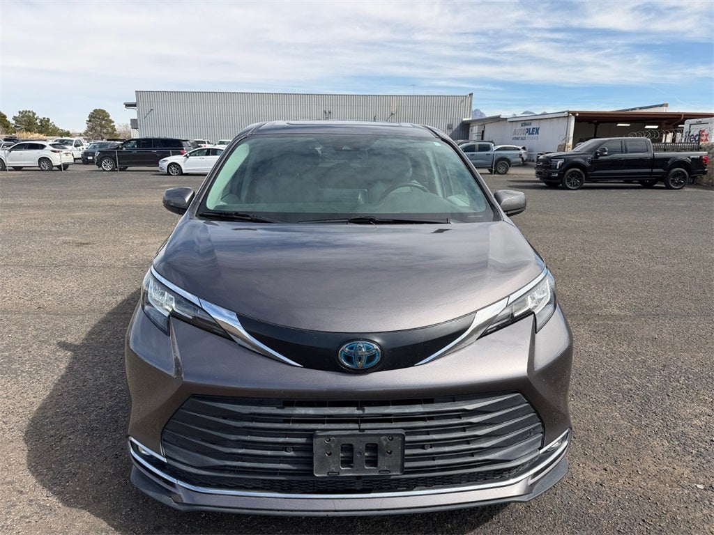 2021 Toyota Sienna XLE 7 Passenger