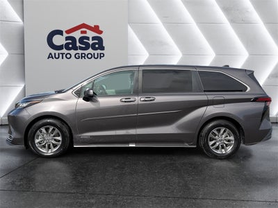 2021 Toyota Sienna XLE 7 Passenger