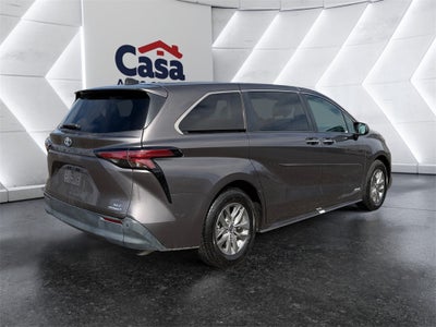 2021 Toyota Sienna XLE 7 Passenger