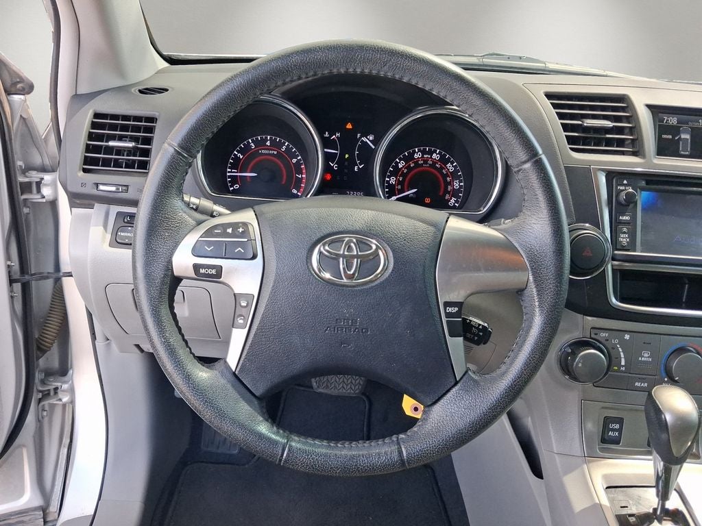 2013 Toyota Highlander SE