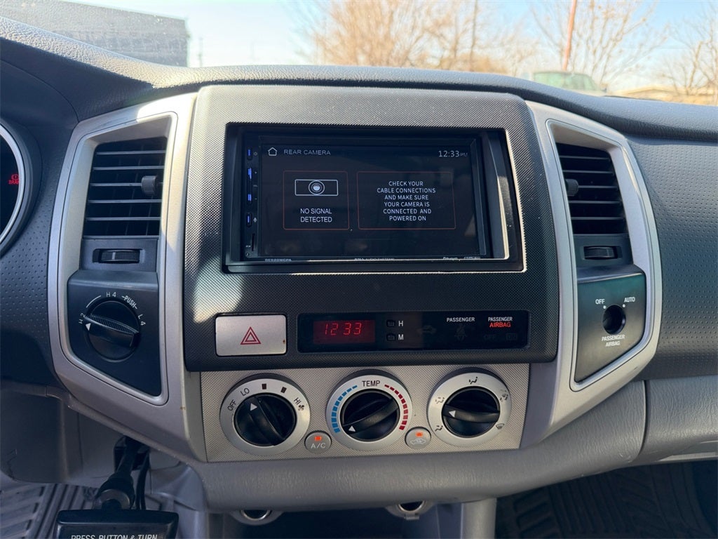 2006 Toyota Tacoma Base V6