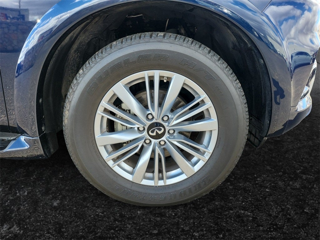 2024 INFINITI QX80 LUXE