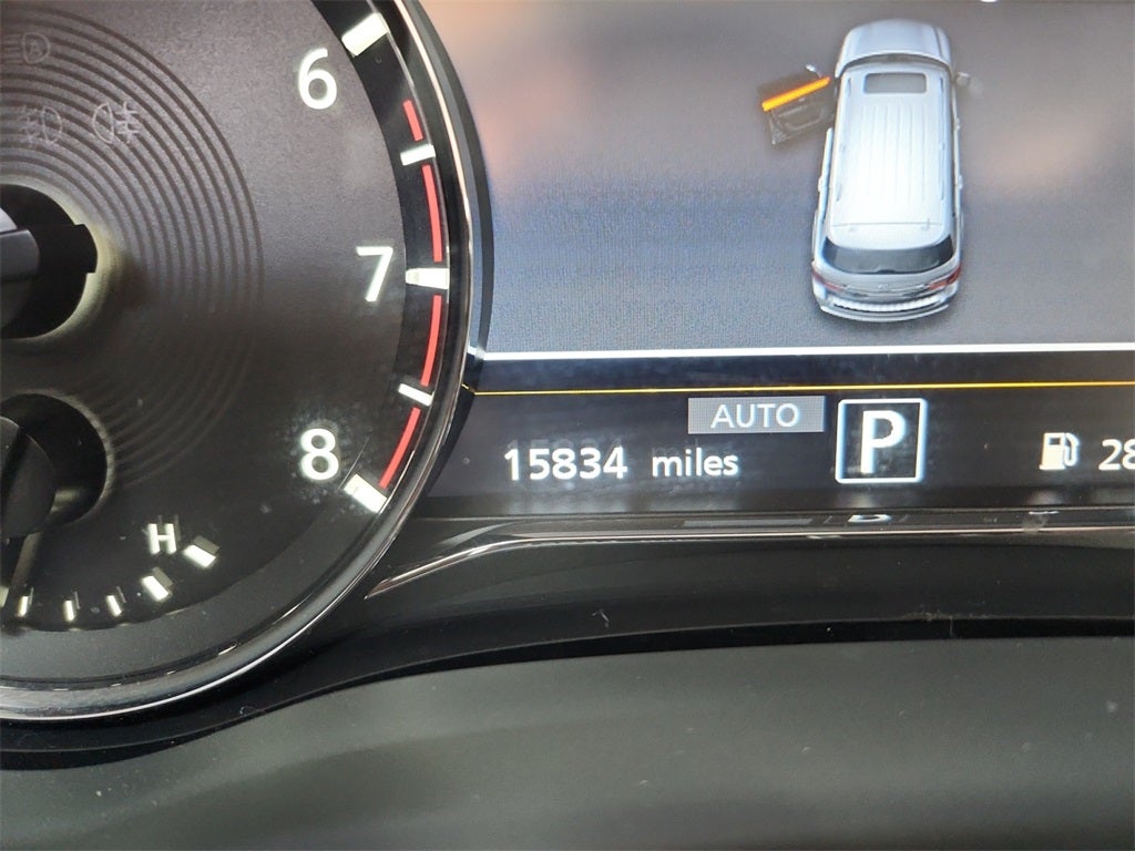 2024 INFINITI QX80 LUXE