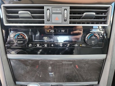 2024 INFINITI QX80 LUXE