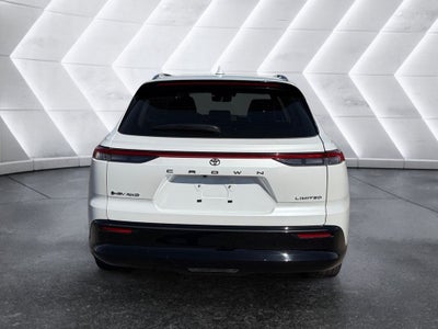 2025 Toyota Crown Signia XLE