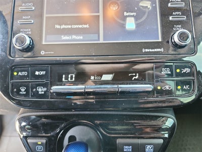 2022 Toyota Prius XLE