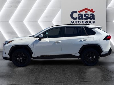 2022 Toyota RAV4 Hybrid SE