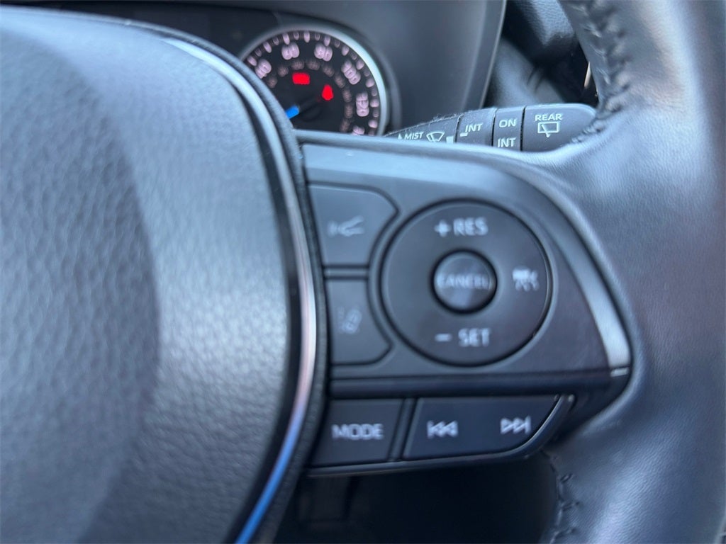 2022 Toyota RAV4 Hybrid SE