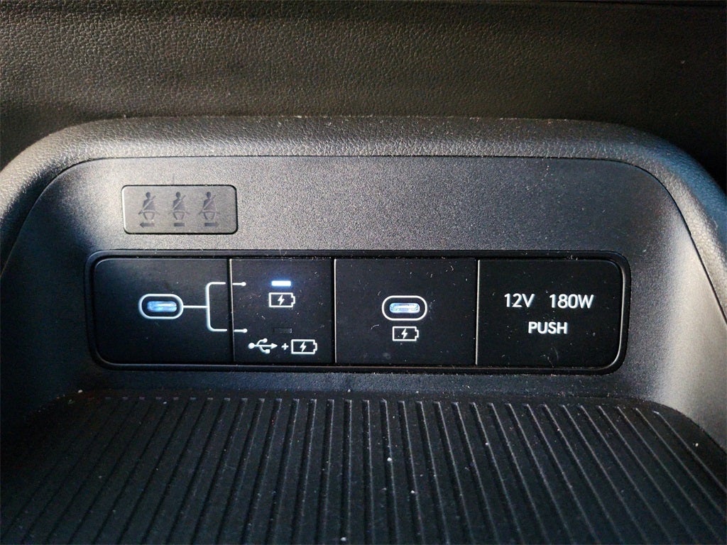 2024 Hyundai KONA SE