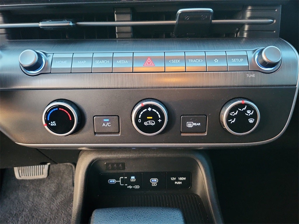 2024 Hyundai KONA SE