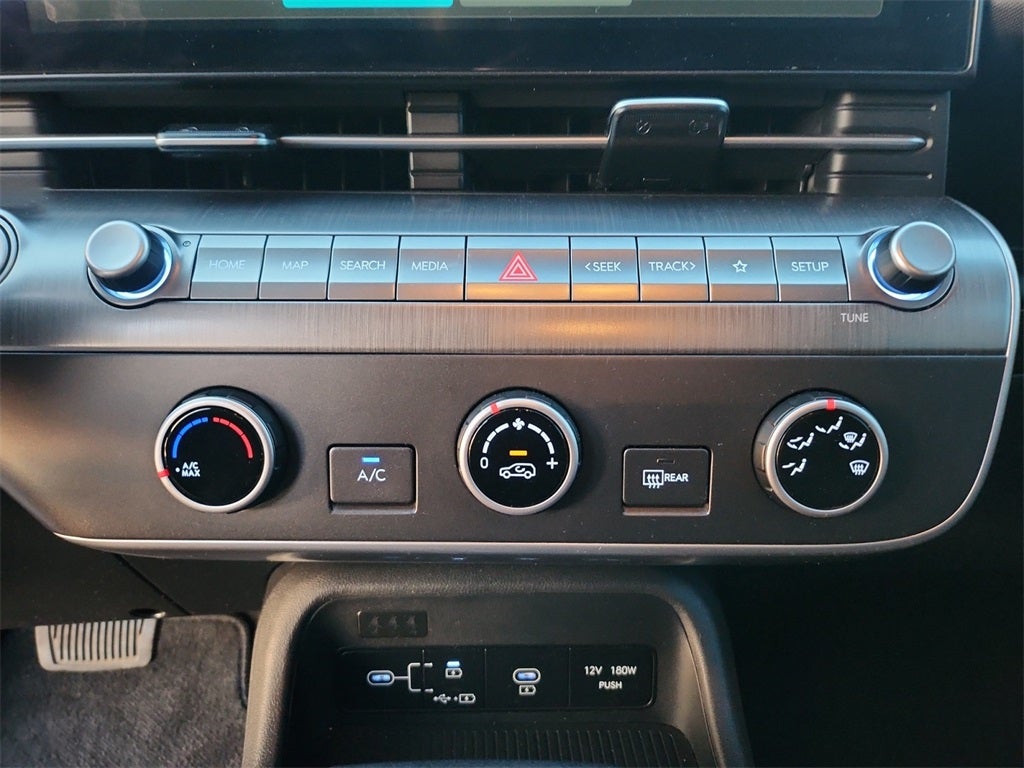 2024 Hyundai KONA SE