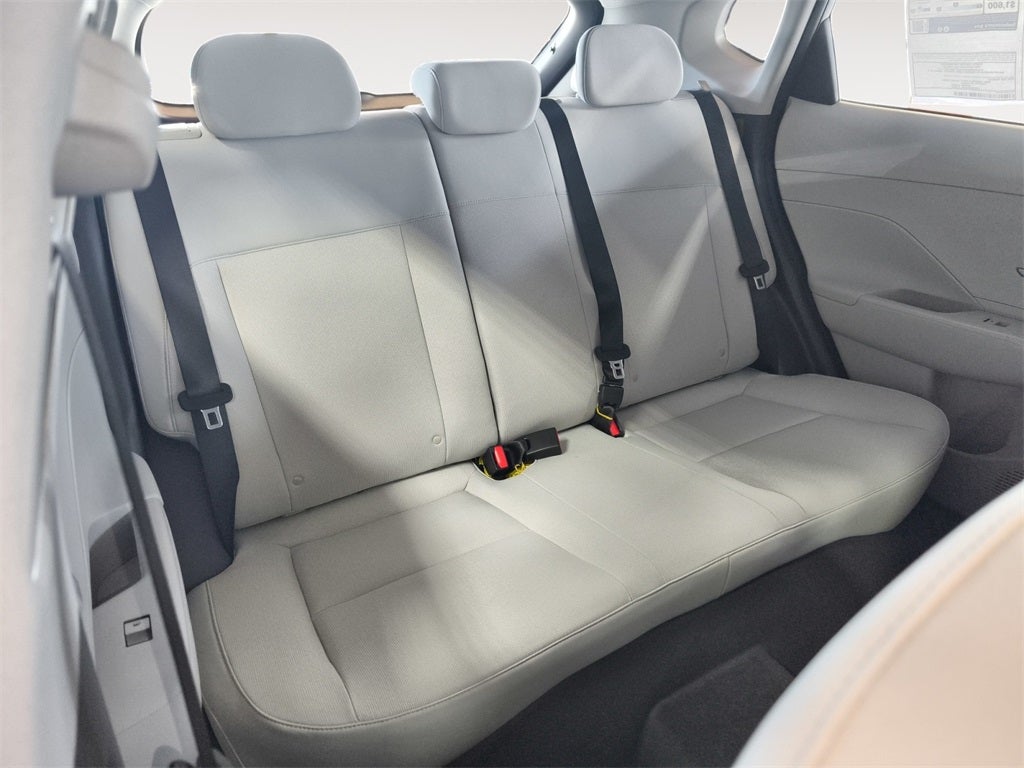 2026 Hyundai KONA SE