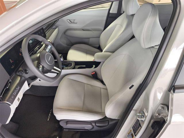 2026 Hyundai KONA SE FWD