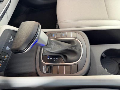 2027 Hyundai KONA SE FWD