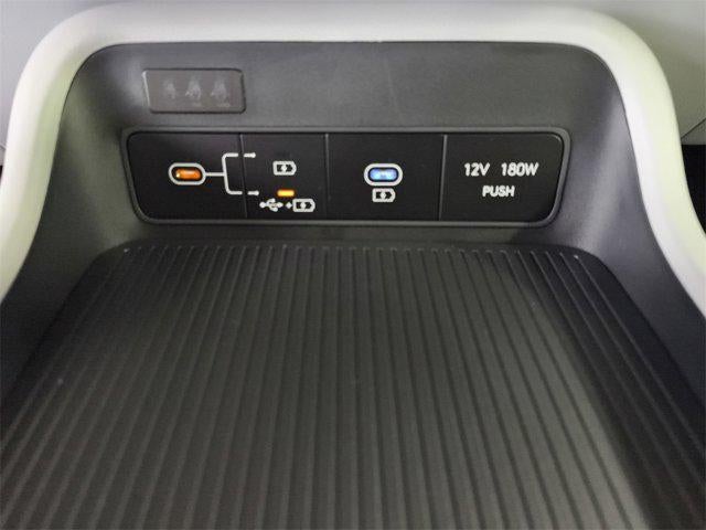 2026 Hyundai KONA SE FWD