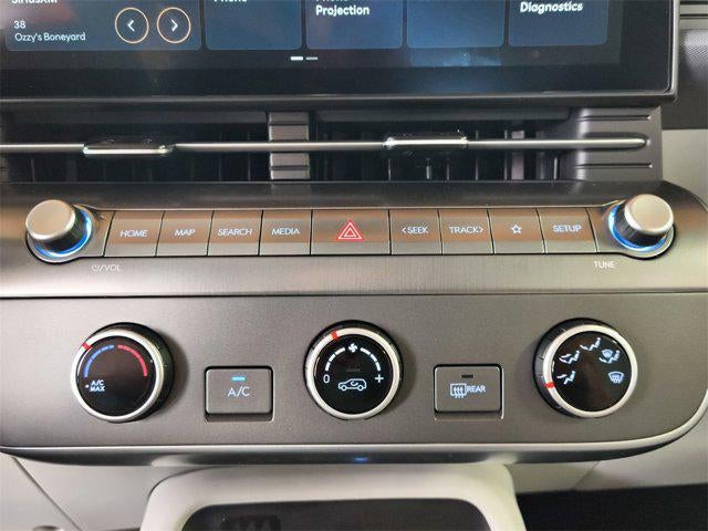 2026 Hyundai KONA SE FWD