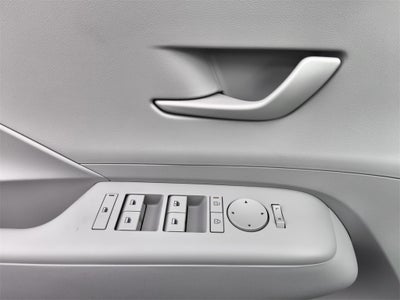 2026 Hyundai KONA SE FWD