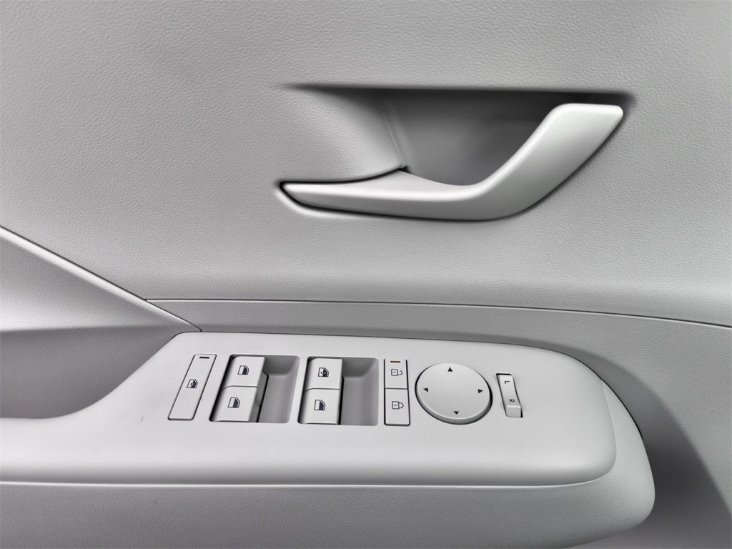 2026 Hyundai KONA SE FWD