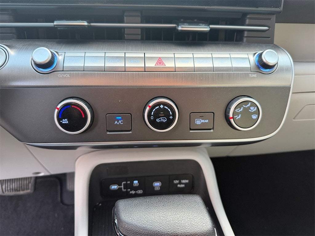 2024 Hyundai KONA SE