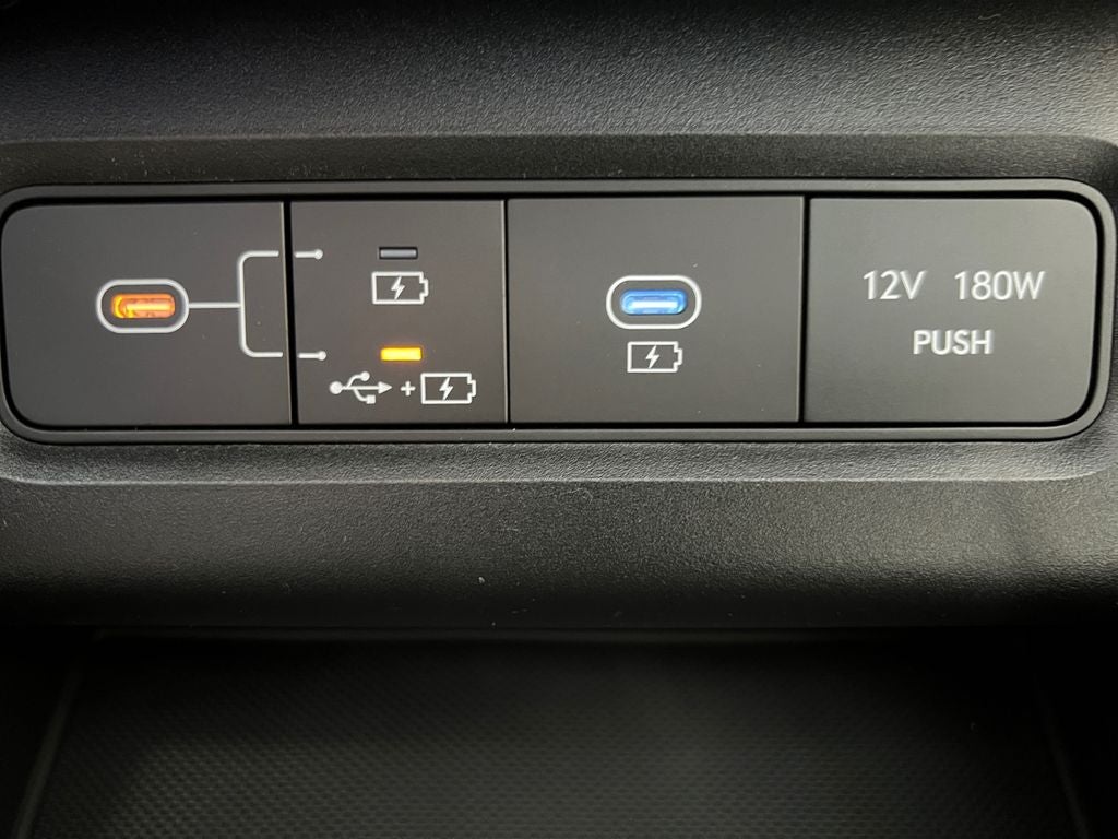 2026 Hyundai TUCSON HYBRID SE