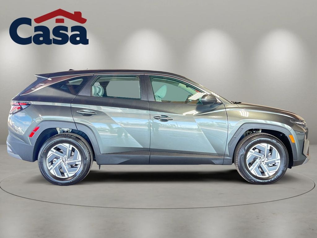 2026 Hyundai TUCSON HYBRID SE
