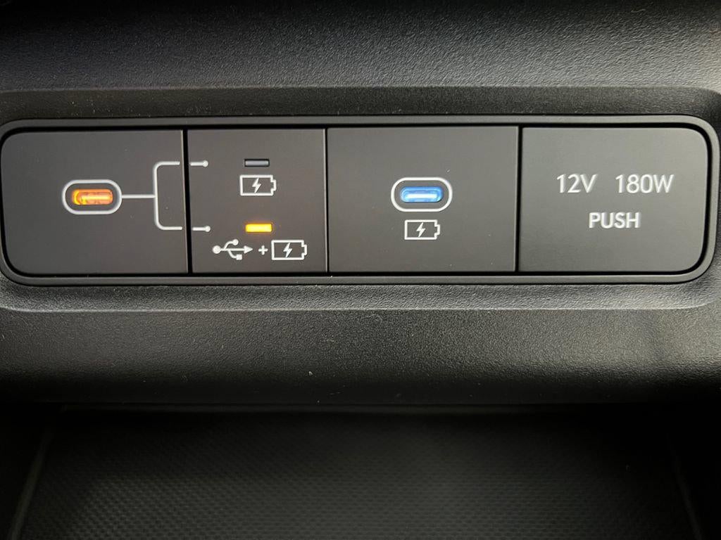 2026 Hyundai TUCSON HYBRID SE