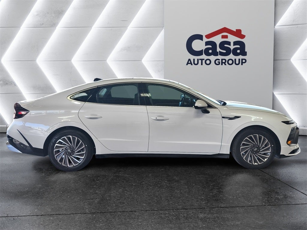 2026 Hyundai SONATA HYBRID SEL