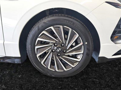 2026 Hyundai SONATA HYBRID SEL