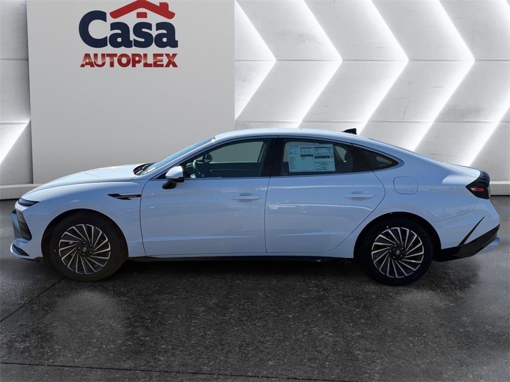 2025 Hyundai SONATA HYBRID SEL