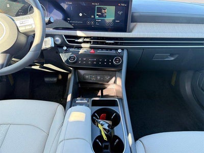 2025 Hyundai SONATA HYBRID Limited