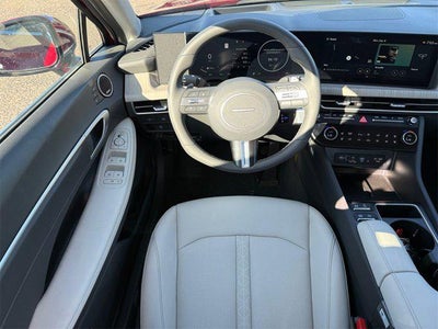 2025 Hyundai SONATA HYBRID Limited