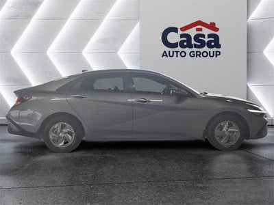 2026 Hyundai ELANTRA SE