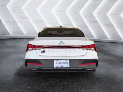 2026 Hyundai ELANTRA SE