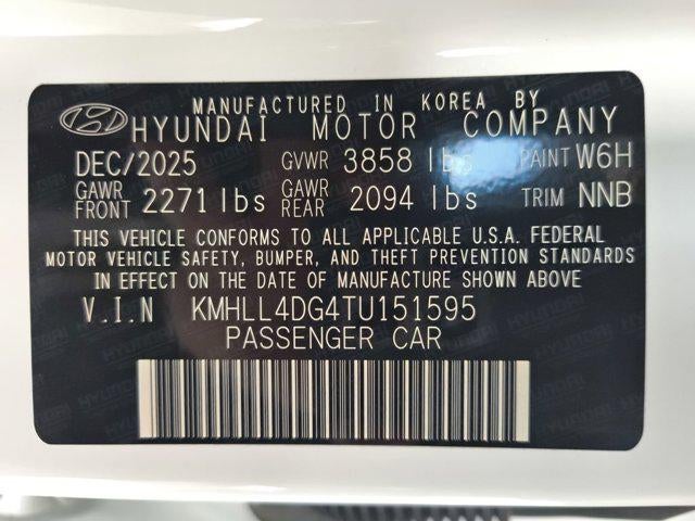 2026 Hyundai ELANTRA SE