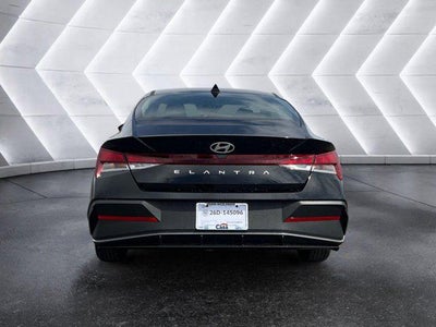 2026 Hyundai ELANTRA SE