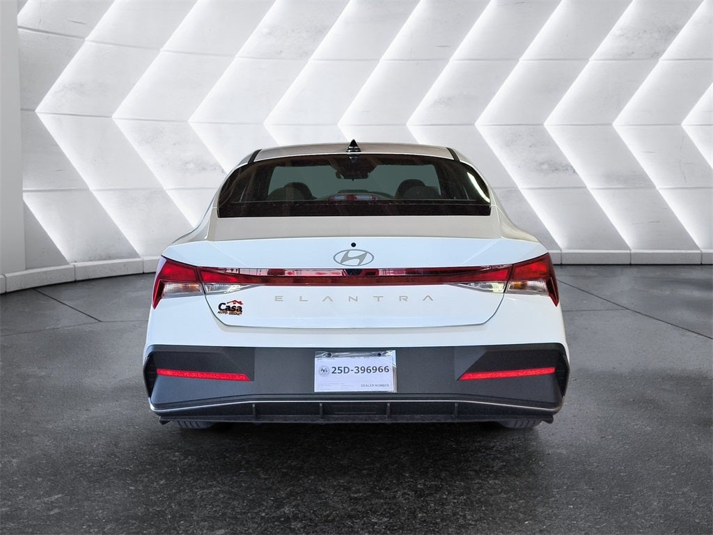 2026 Hyundai ELANTRA SE