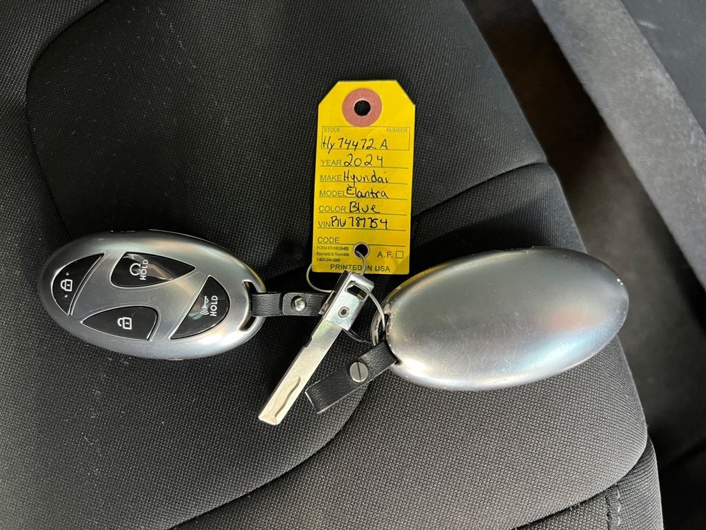 2024 Hyundai ELANTRA SEL